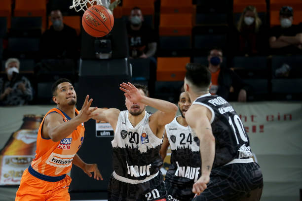 本场比赛她 本场比赛她