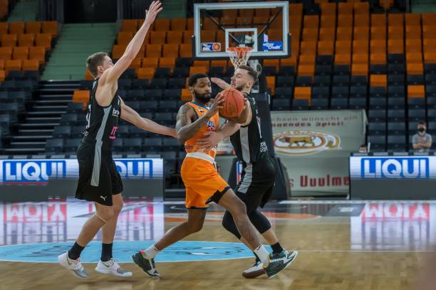 将争冠主动 将争冠主动