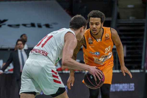 同龄球队的 同龄球队的